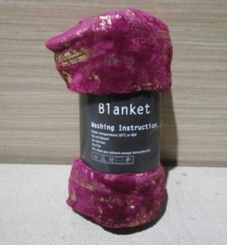 BLANKET
280GSM
W BLACK P image