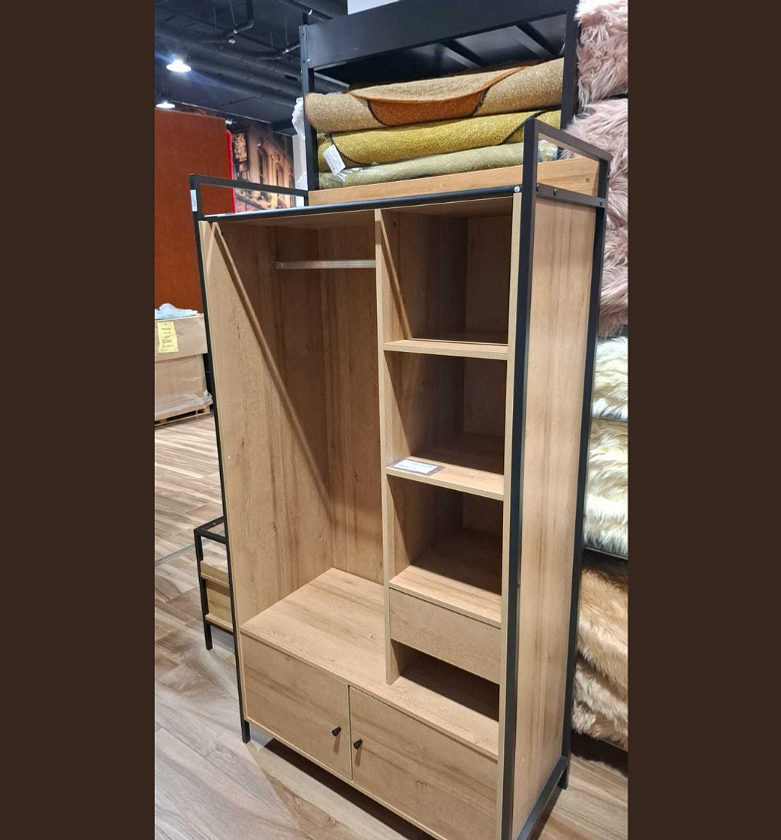 Wardrobe paper, iron frame image