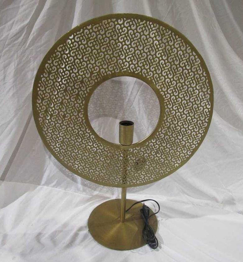 TABLE LAMP image