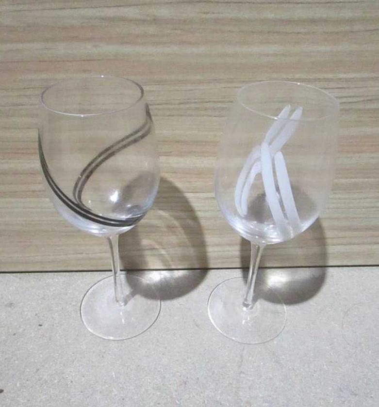 cupBLACK WHITEH:21.3
R:6. image