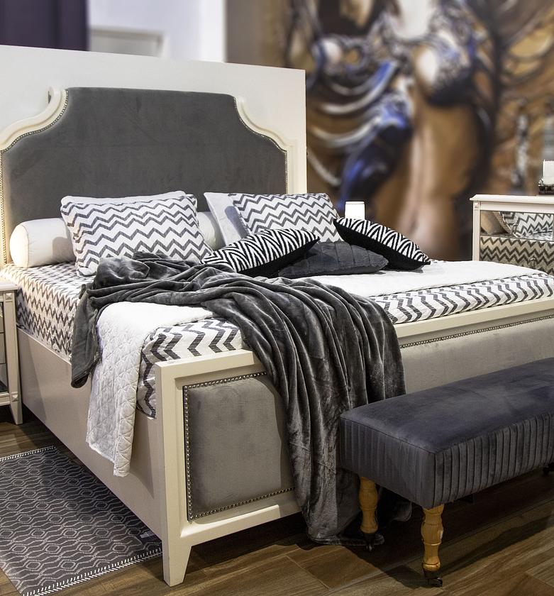 King size stylish bed image