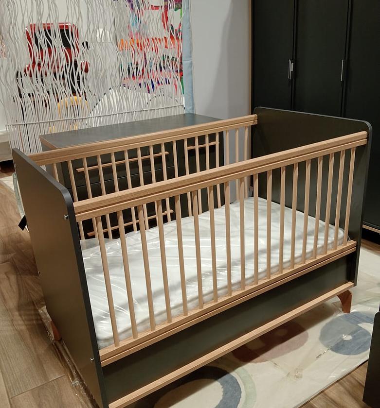 Loft baby bed + matress image