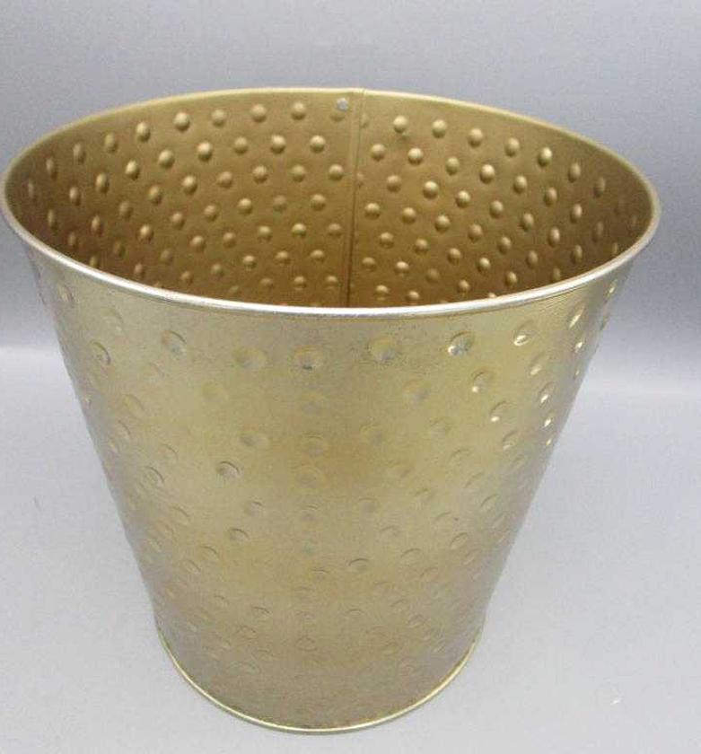 PLANTER STANDING GOLD D19 image
