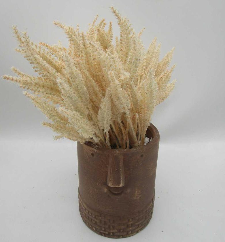 Artificial barley in ston image