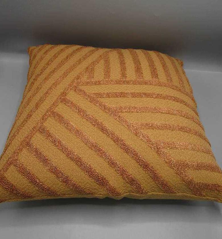 CUSHION 45X45 CM 400GRS F image