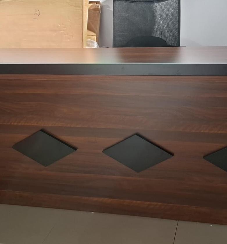 Desk podium by by mfc. image