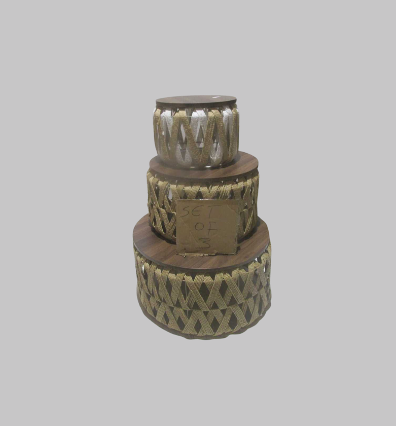 Coffee tables set of 3 image