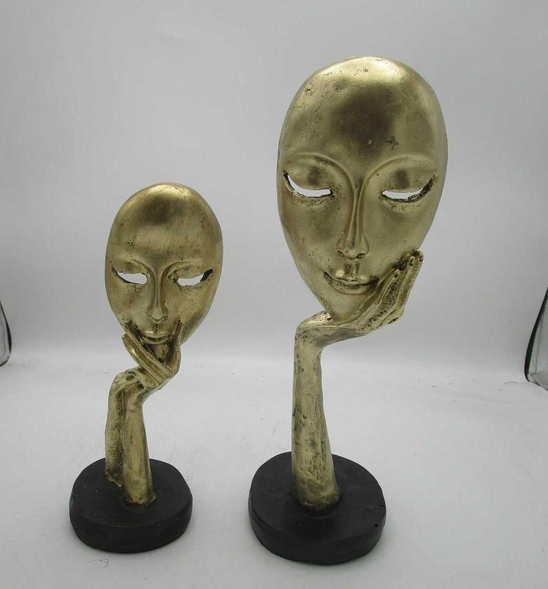 Hand and face
gold
gm 38c image