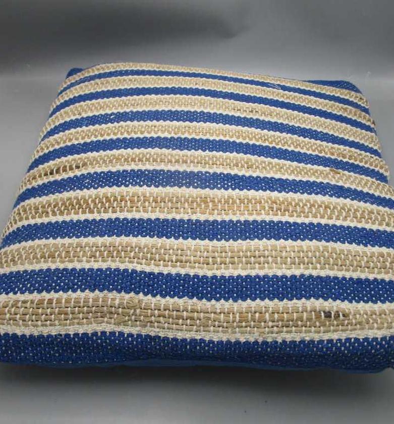 Cushion ; front in cotton image