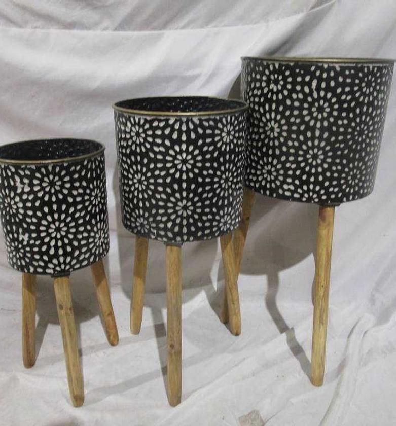 SET OF 3 METAL FLOWERPOT image