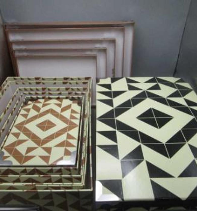 BOX TERRE INCO MTL CORN B image