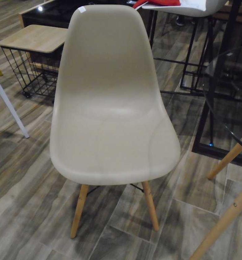 Beige PP Chair with Beech Wood Legs – Lightweight & Modern Comfort image