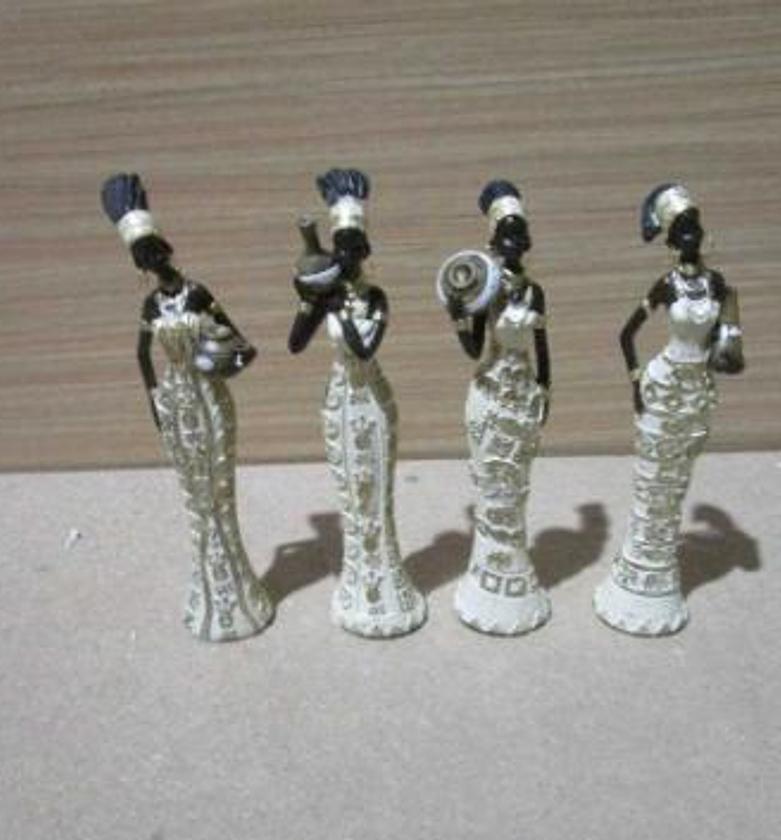 Statue 4 modele assorti 6 image