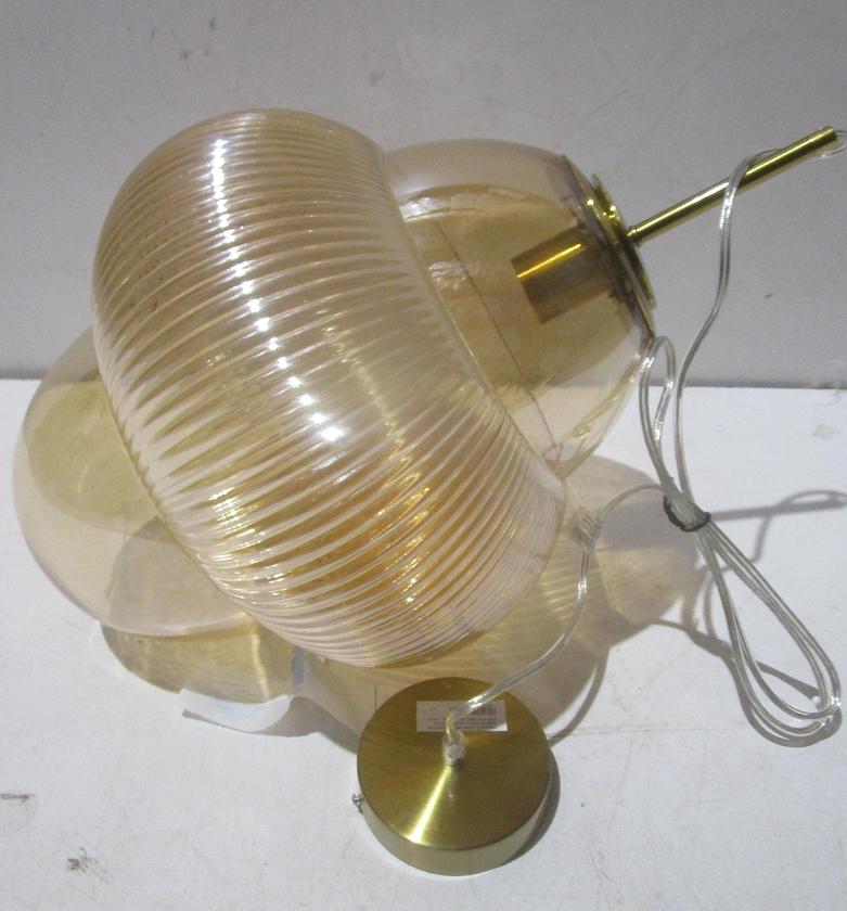 Pendant lamp with bulb st64 image