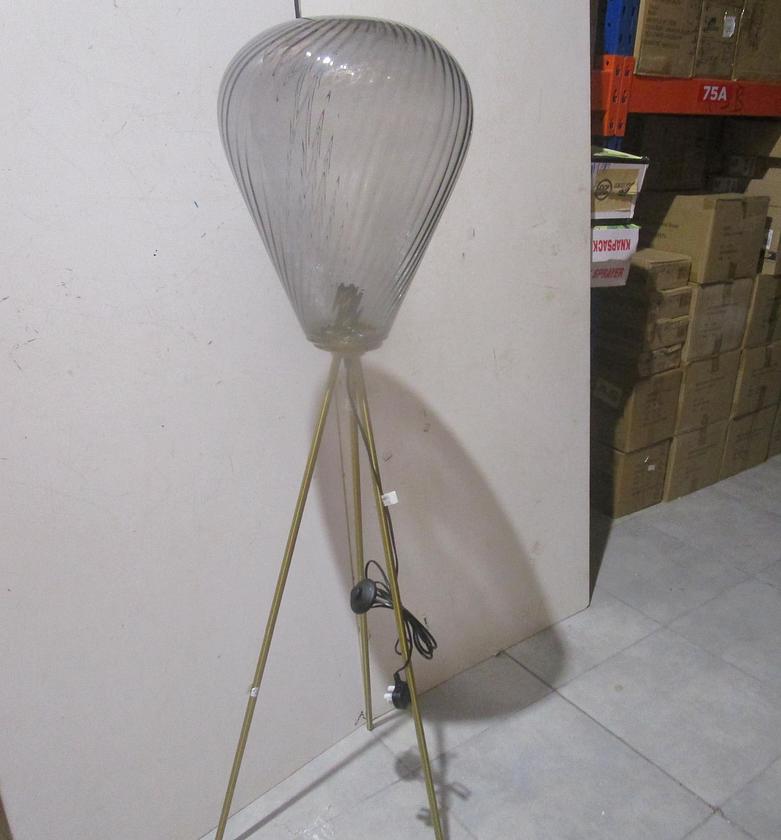 Floor lamp with bulb t185 image