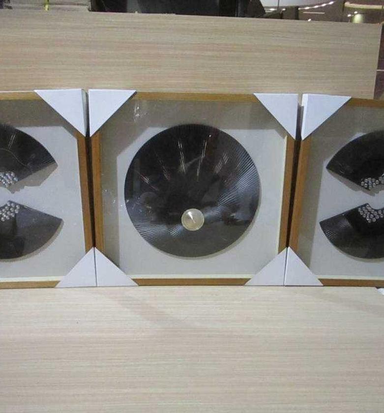 Frame set of 3 
brown 70* image