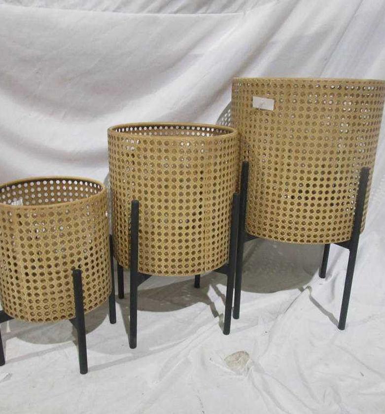 SET OF 3 METAL FLOWERPOT image