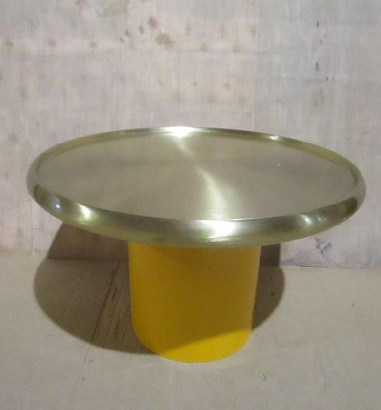 End table round golden top image