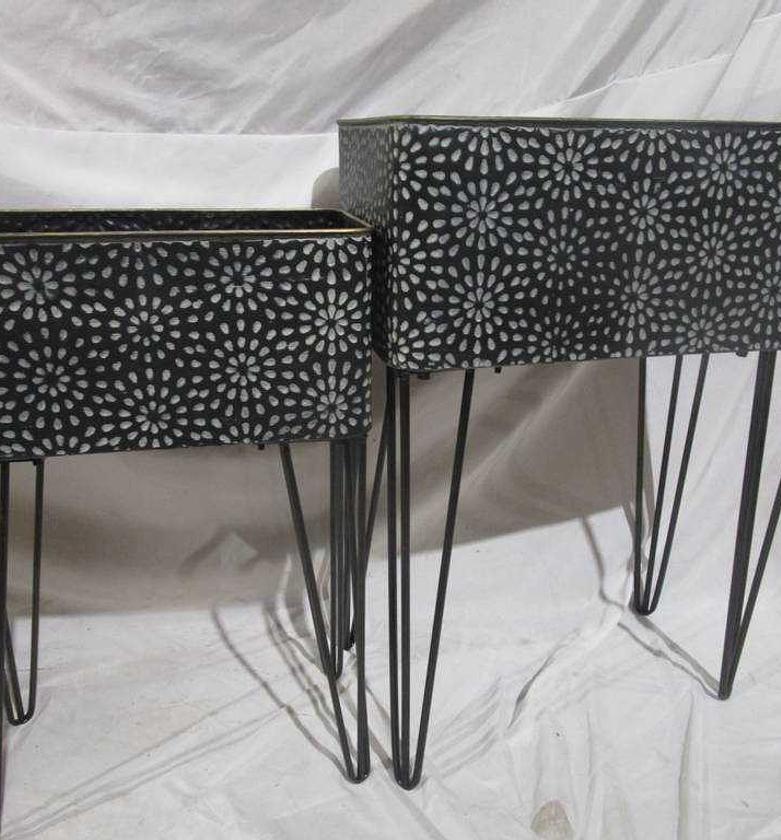 SET OF 2 METAL FLOWERPOT image