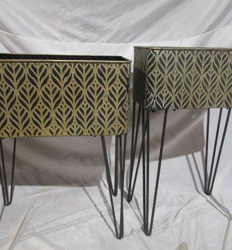 SET OF 2 METAL FLOWERPOT image