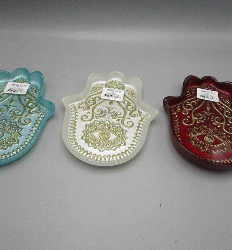 EMPTY POCKET HAND OF FATI image