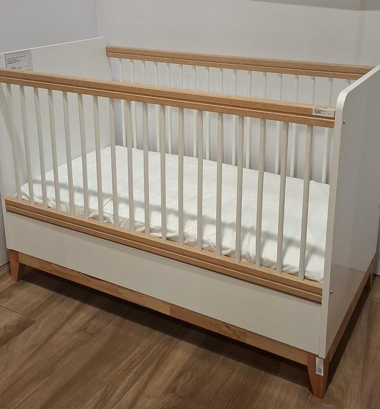 Bonitta baby crib with matress image