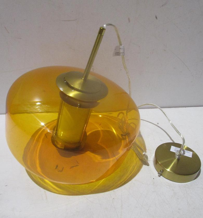 Pendant lamp with bulb t10 image