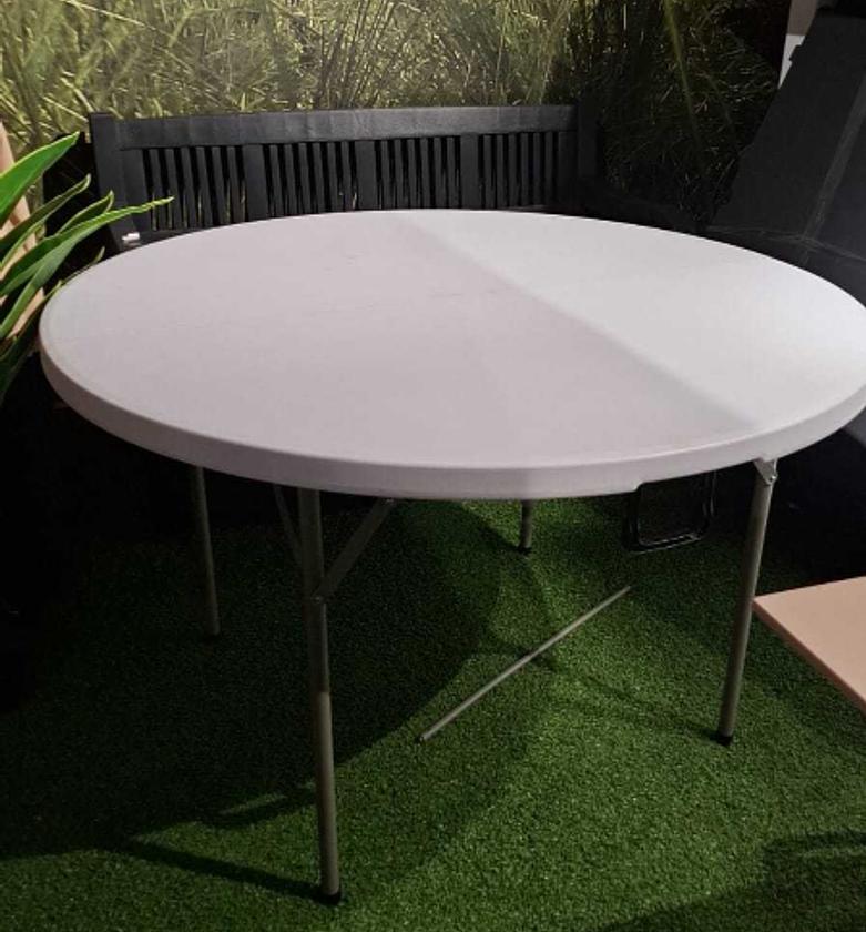 Table hdpe round fold-in-half image