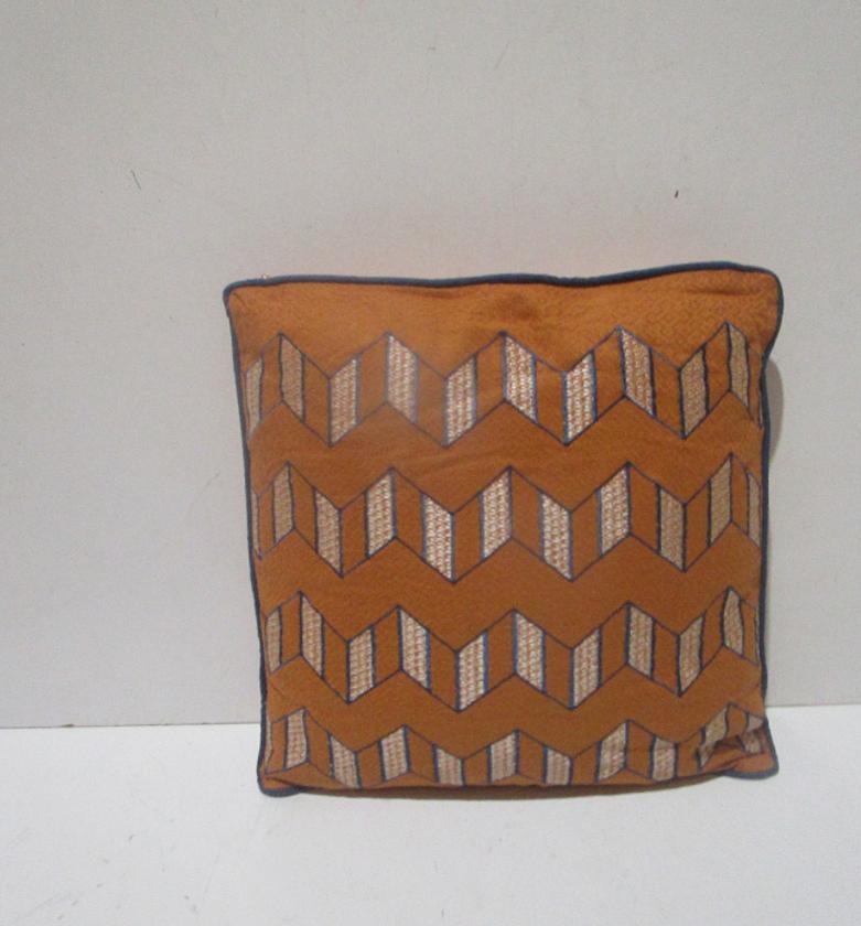 Cushion 45x45cm - filler 400gsm image