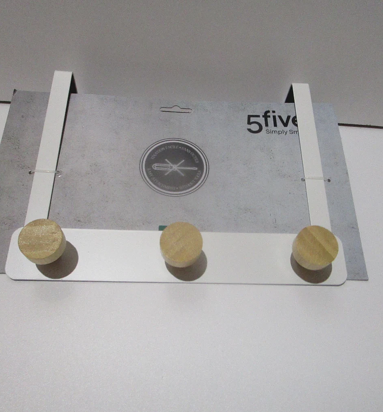 Natureo 3-Hook White Door Hanger image