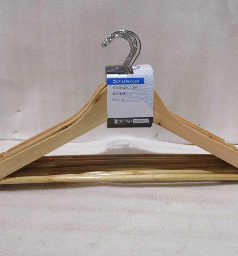 CLOTHES HANGER SET WOOD 8 image