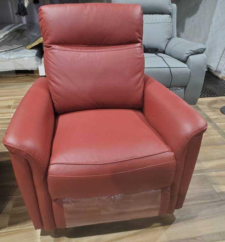 Chair single with recliner image