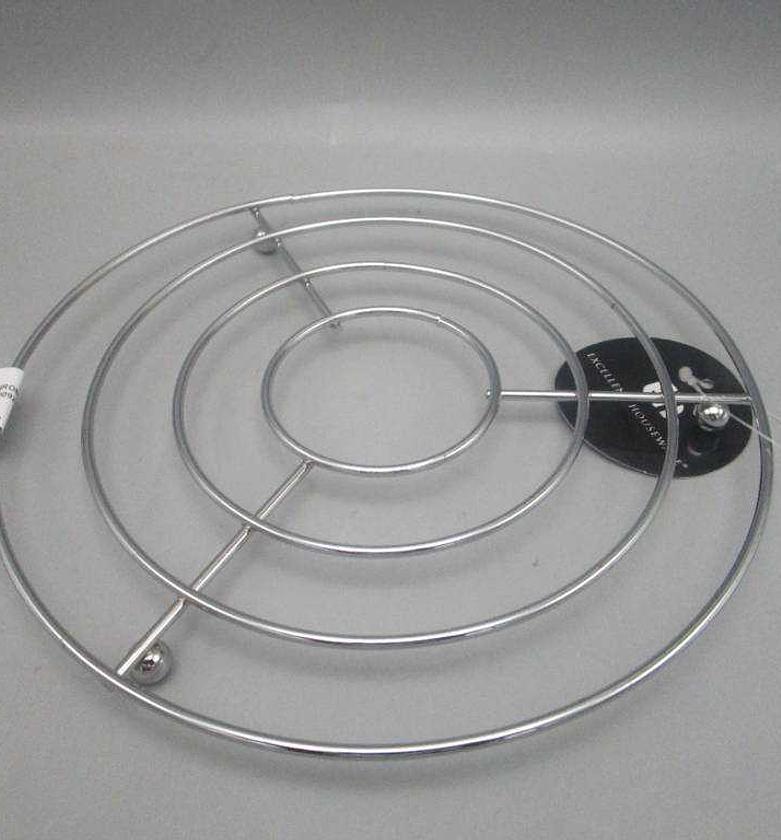 TRIVET WIRE CHROME PLATED image