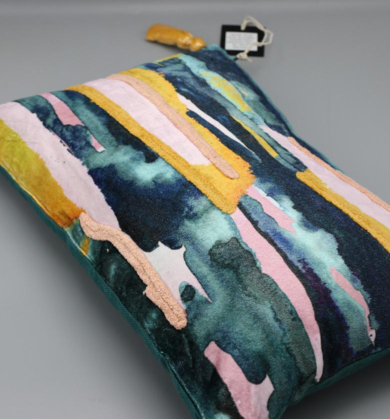 CUSHION 30X45 CM 260GRS F image