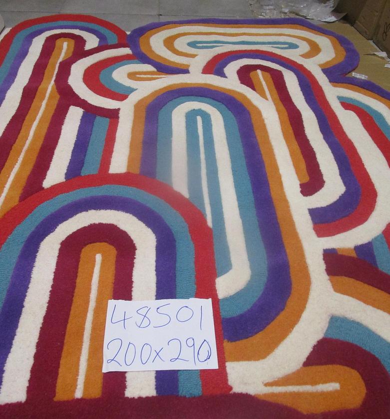 Handtufted new zealand wool image