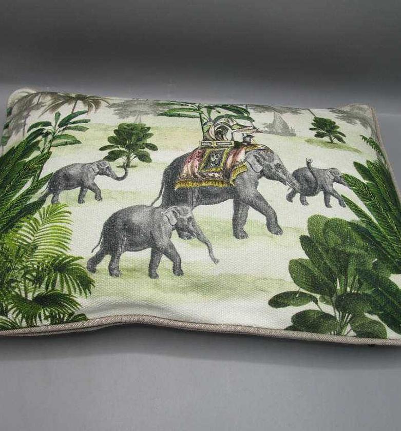 CUSHION 30X45 CM 260GRS F image