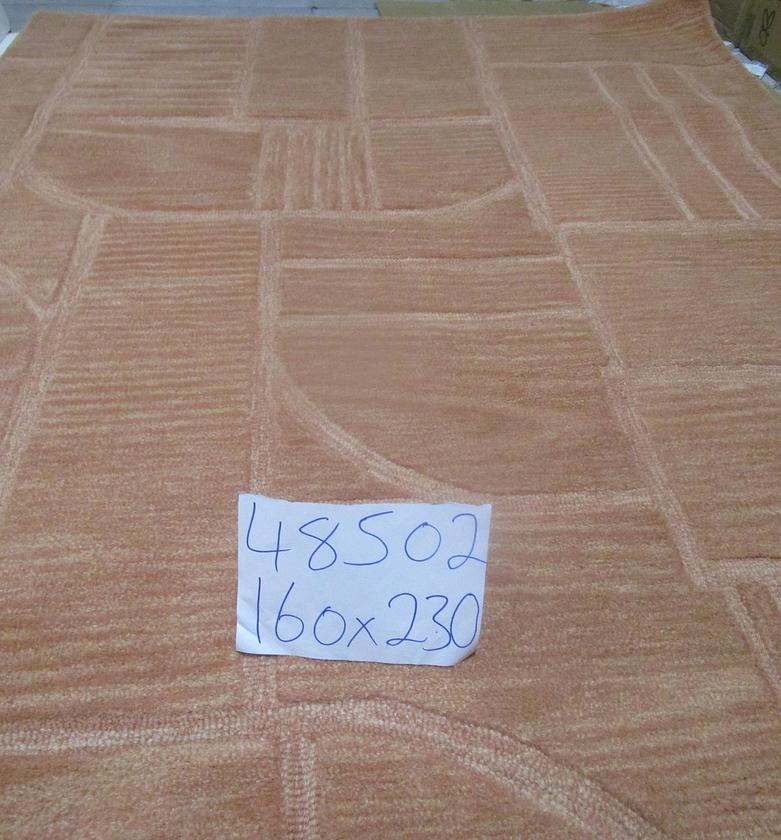 Handtufted wool rug with cotton image