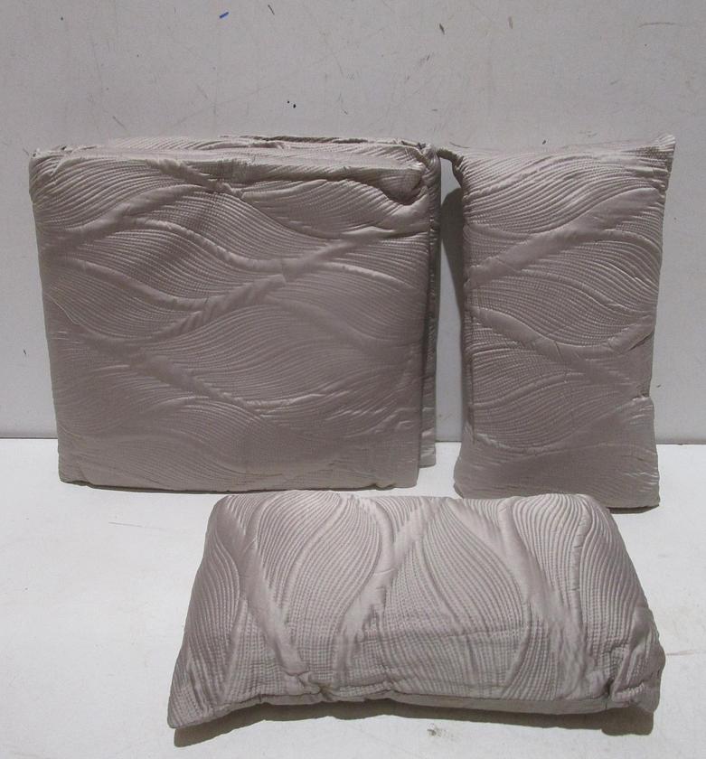 Quilt taupe 240x260+2x50x70cm +2x30x50cm image