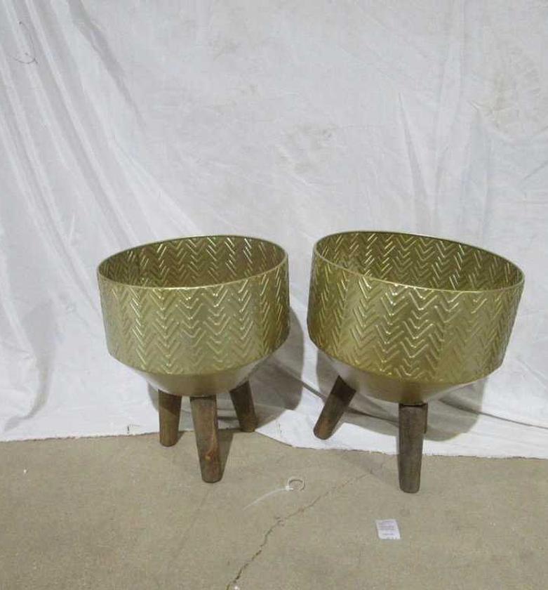 Flower pot set of 2 
iron image