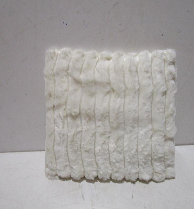 Cushion white 45x45cm #ref:18m24kfd87# image