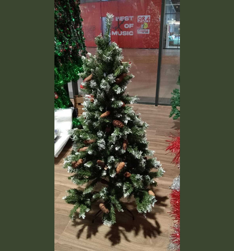 Christmas tree-755 leaves+40 pinecones image