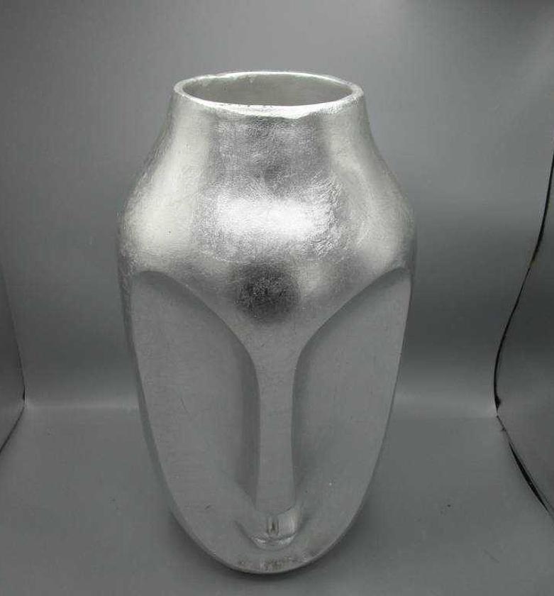 24"facial planter image