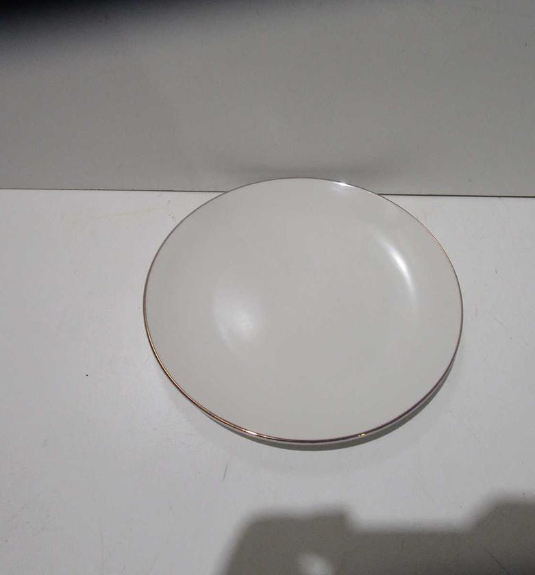 Plate porcelain golden rim image