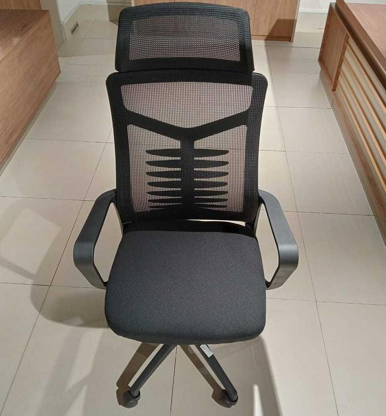 Office mesh chair fabric full image