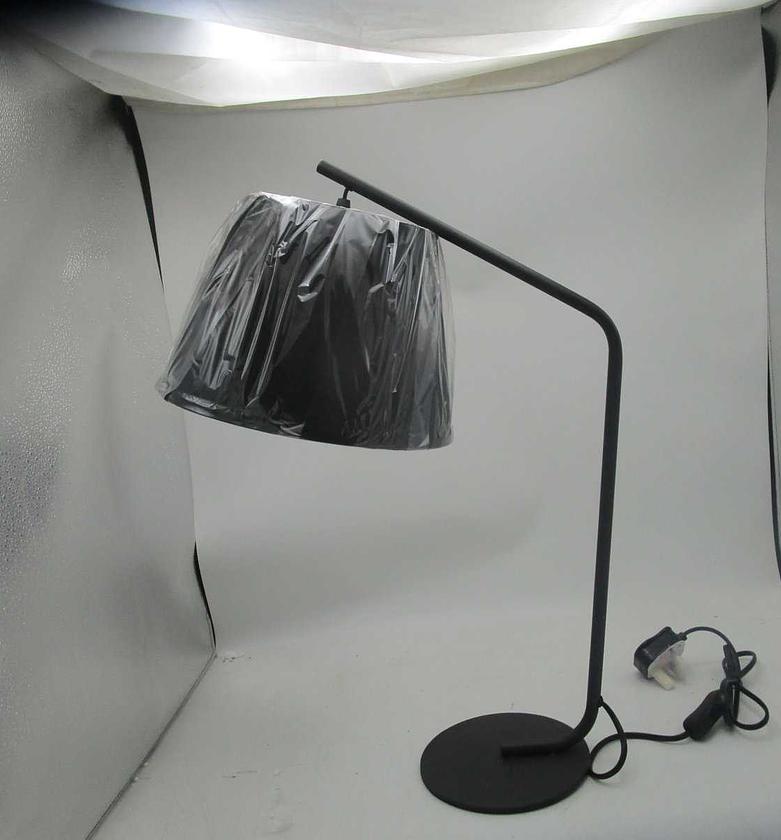 Table lamp with e27 ampou image