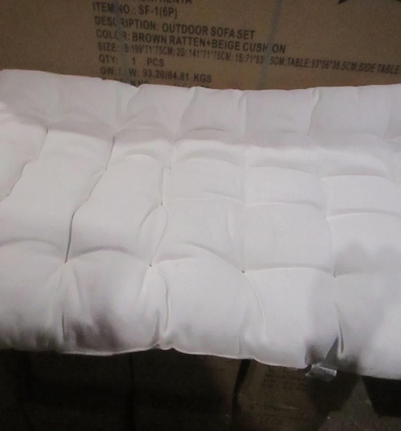 Pallet cushion with 2 han image