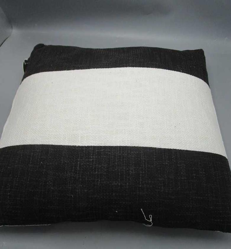 Cushion : front in cotton image