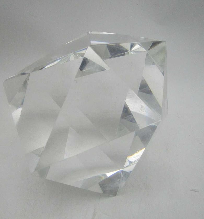 Crystal prisma solid colour image