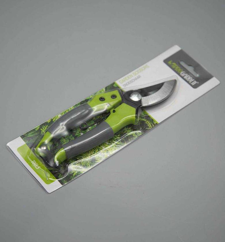 Pruning shears image