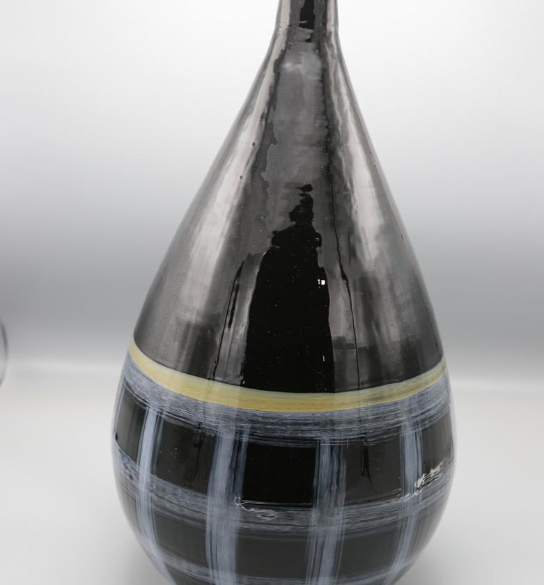 SMALL VASE   48 image